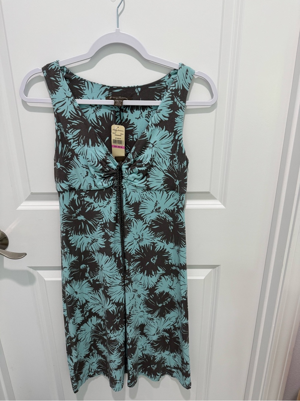 Tommy Bahama Spoon Mums sleeveless women’s tropical dress in Birds Egg Blue NWT